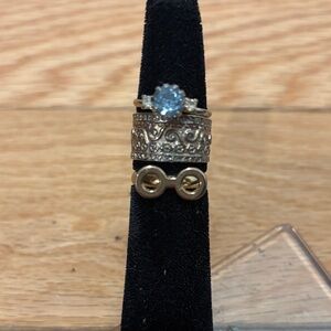 Elegant Gold and Silver Women's Ring